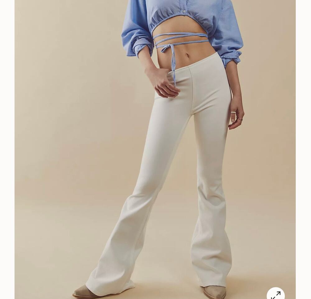 Free People SZ 32 Penny Pull On Flare Jeans Mid-Rise Elastic Waist Stretch Cream